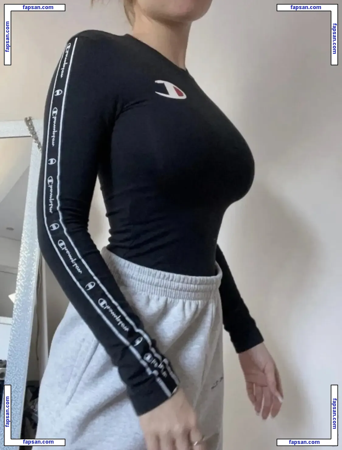 Ilonaaln nude photo #0050 from OnlyFans