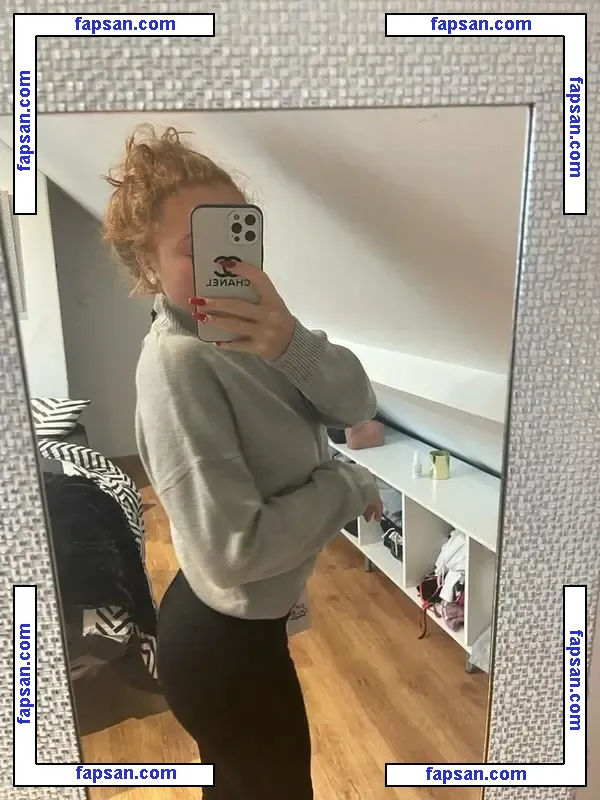 Ilonaaln nude photo #0053 from OnlyFans
