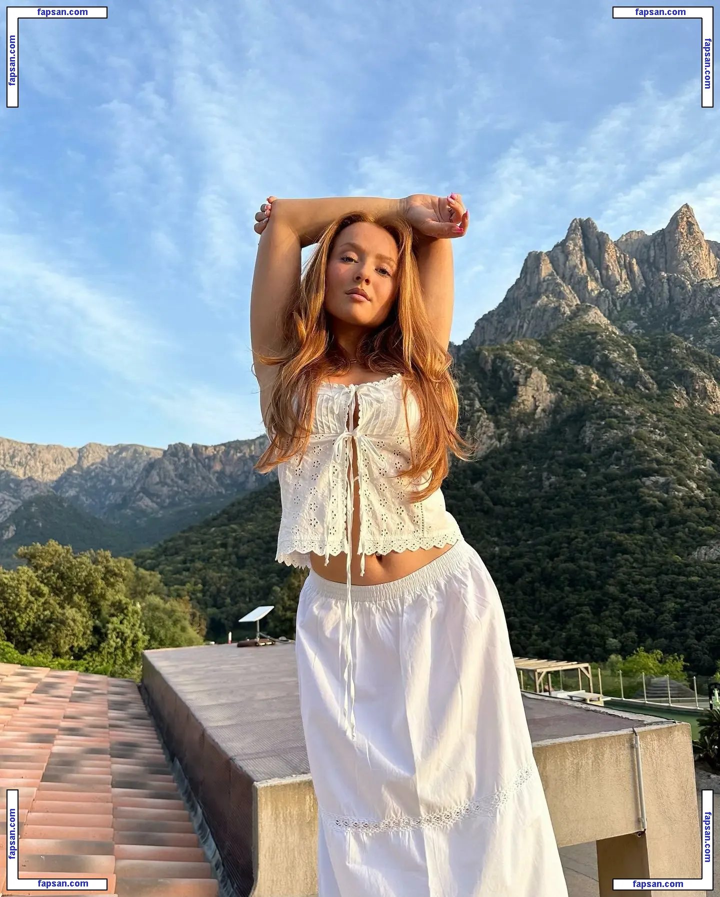 Ilonaaln nude photo #0058 from OnlyFans
