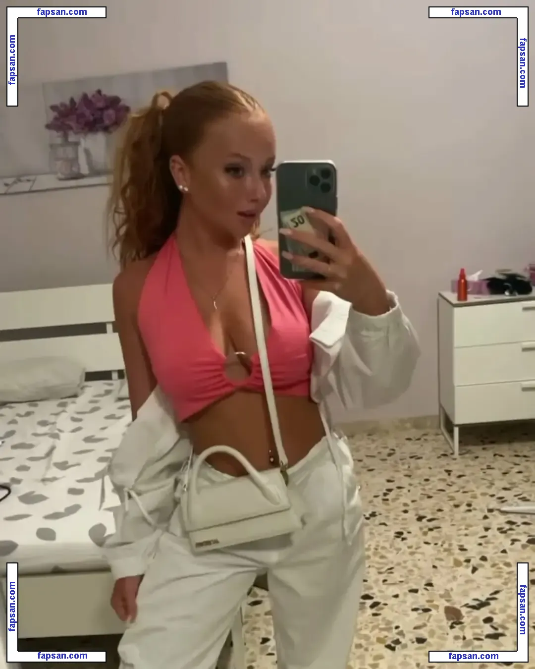 Ilonaaln nude photo #0125 from OnlyFans