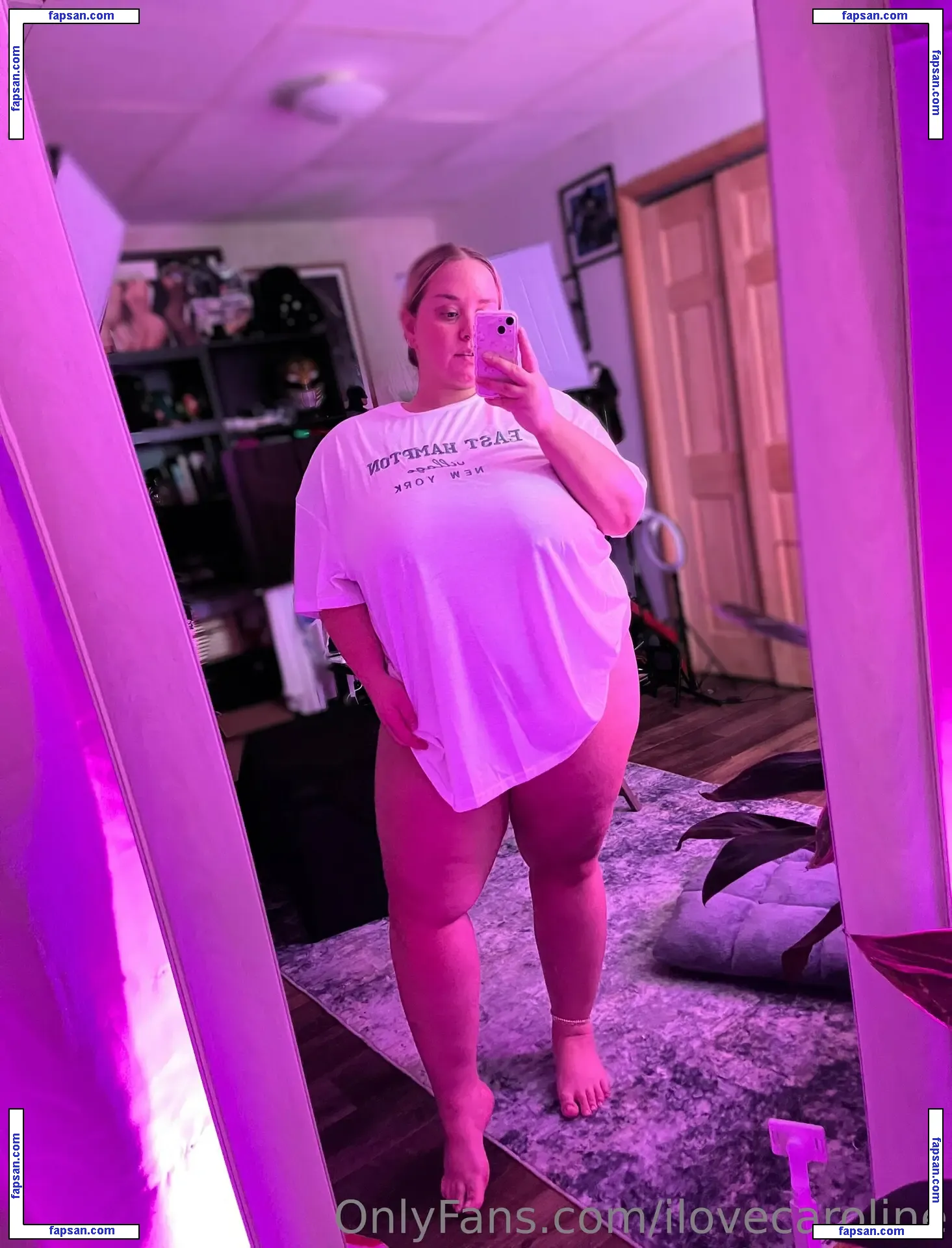 ilovecaroline nude photo #0012 from OnlyFans