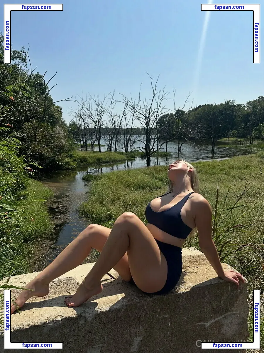 iloveglitter nude photo #0019 from OnlyFans