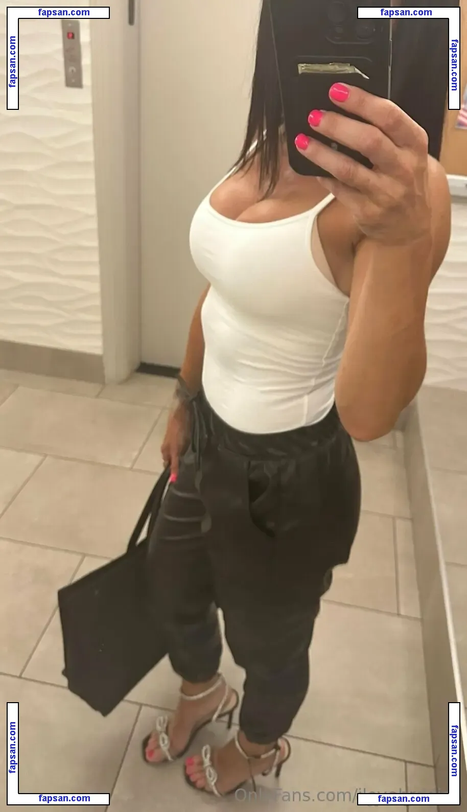 ilovehrddick nude photo #0007 from OnlyFans