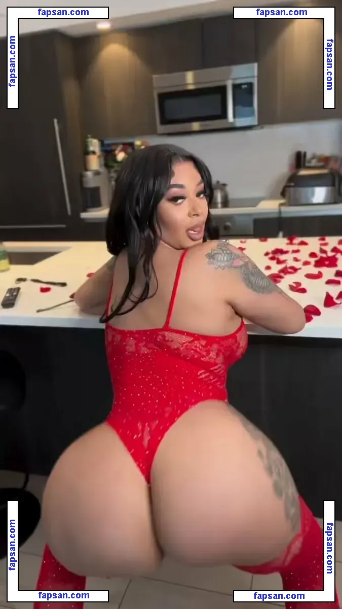 Ilovekayla голая фото #0002 с Онлифанс