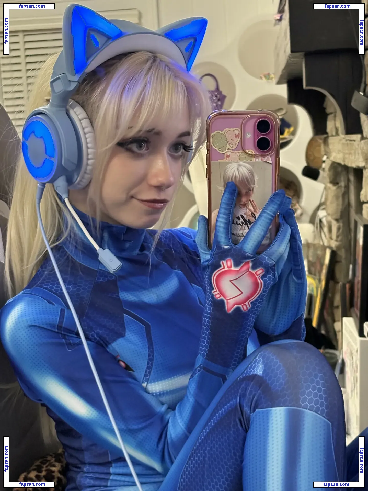 Iluvmeww nude photo #0378 from OnlyFans