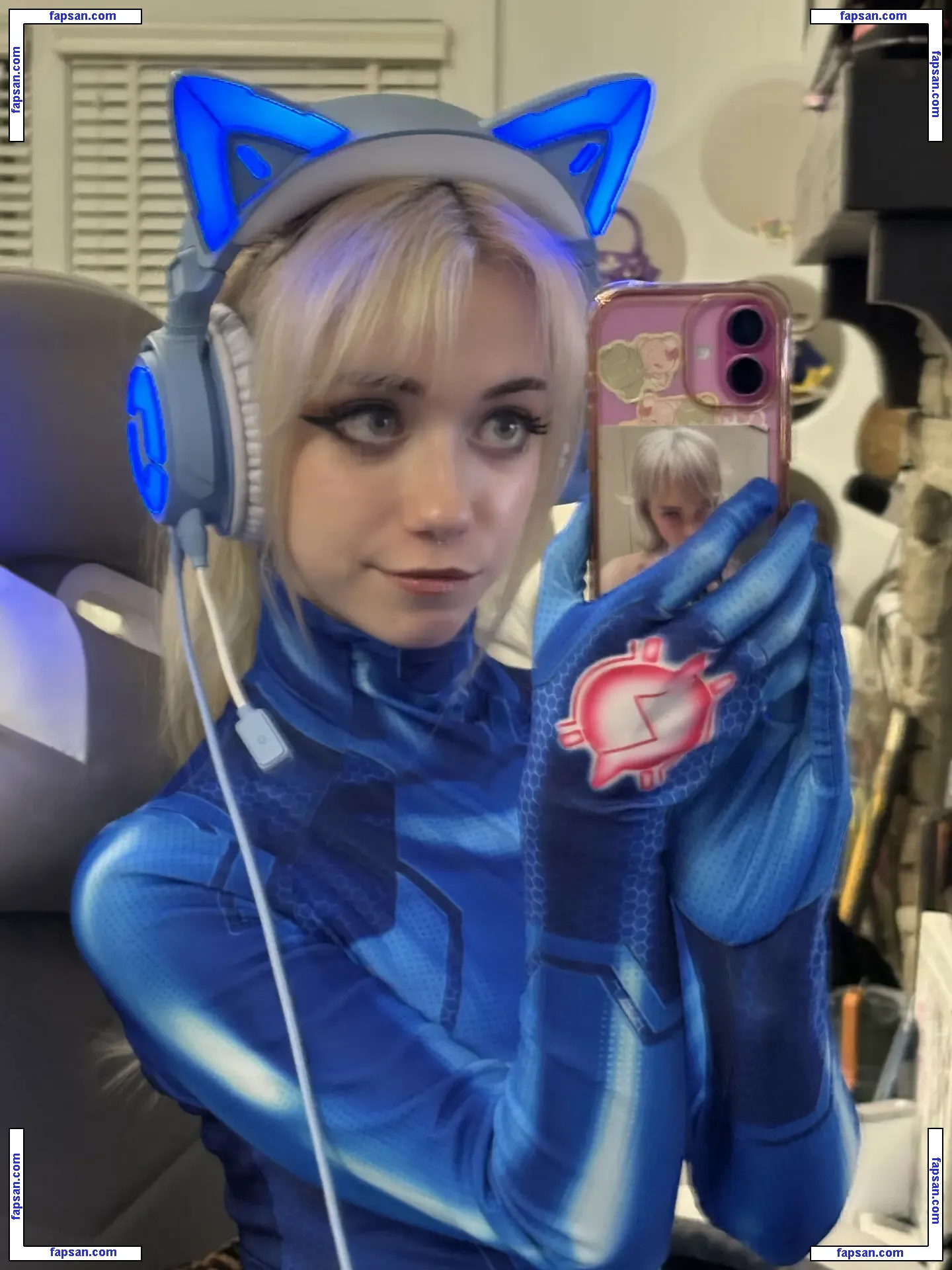 Iluvmeww nude photo #0381 from OnlyFans