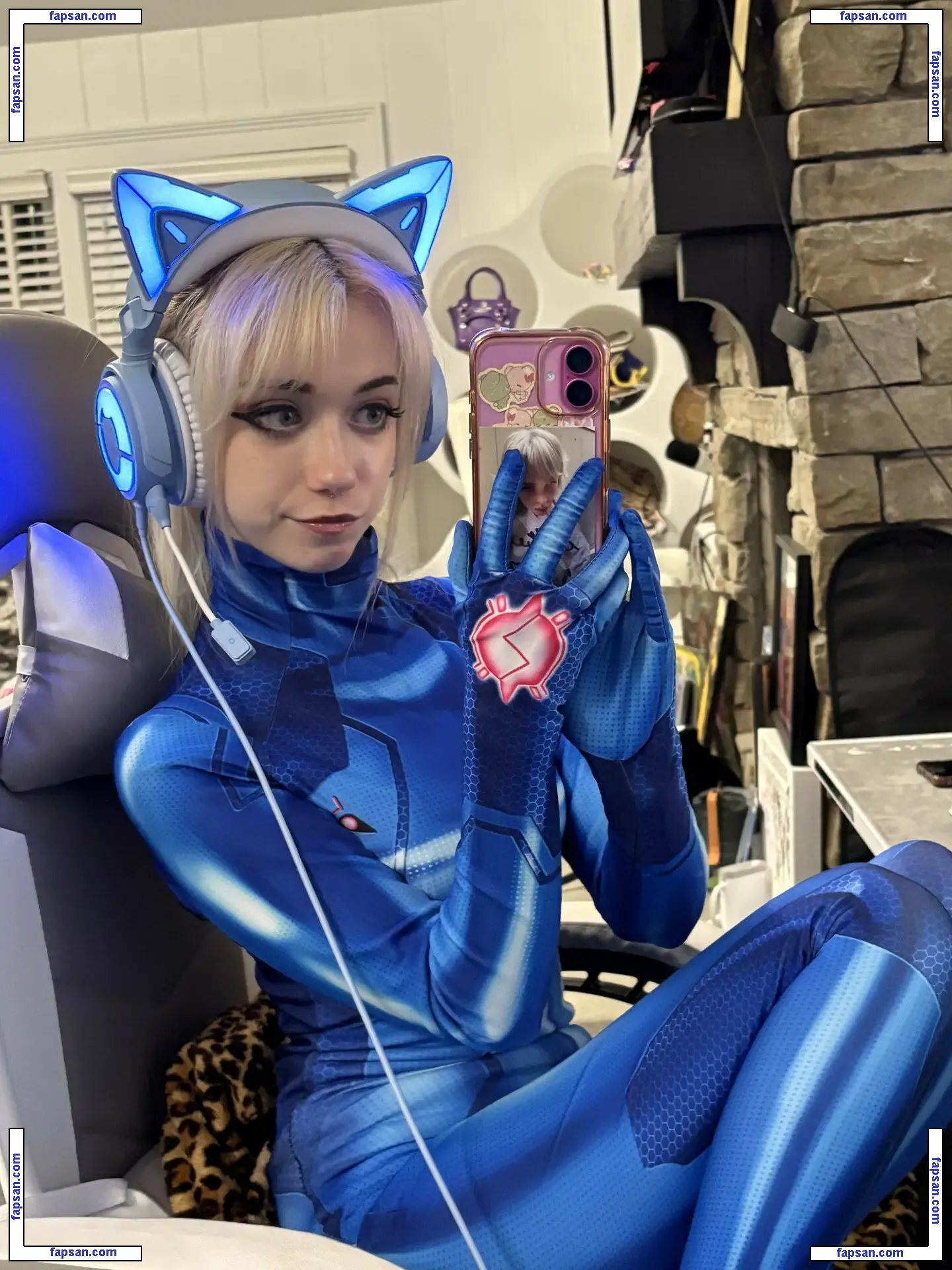 Iluvmeww nude photo #0382 from OnlyFans