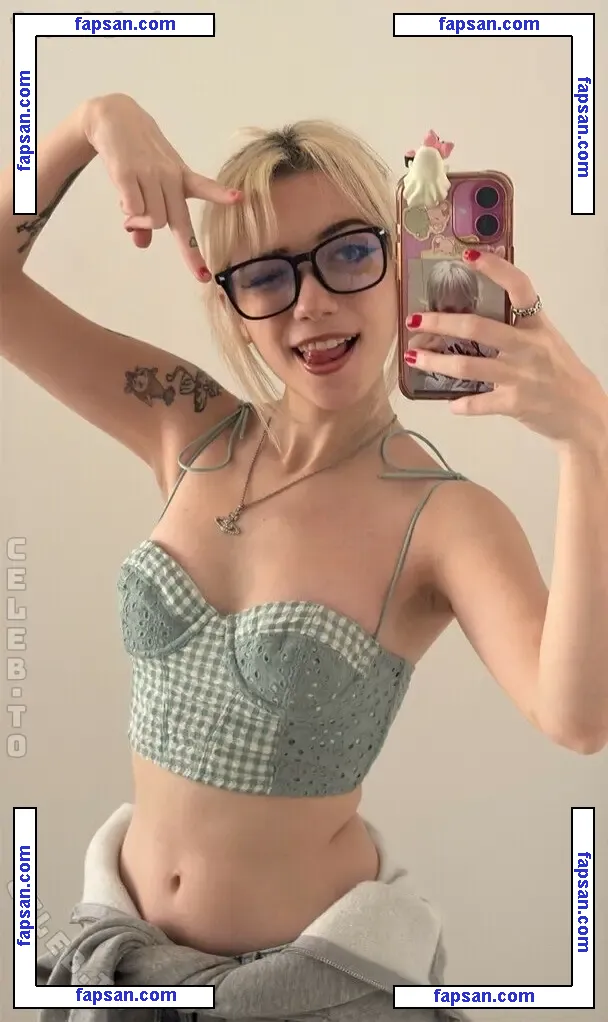 Iluvmeww nude photo #0387 from OnlyFans