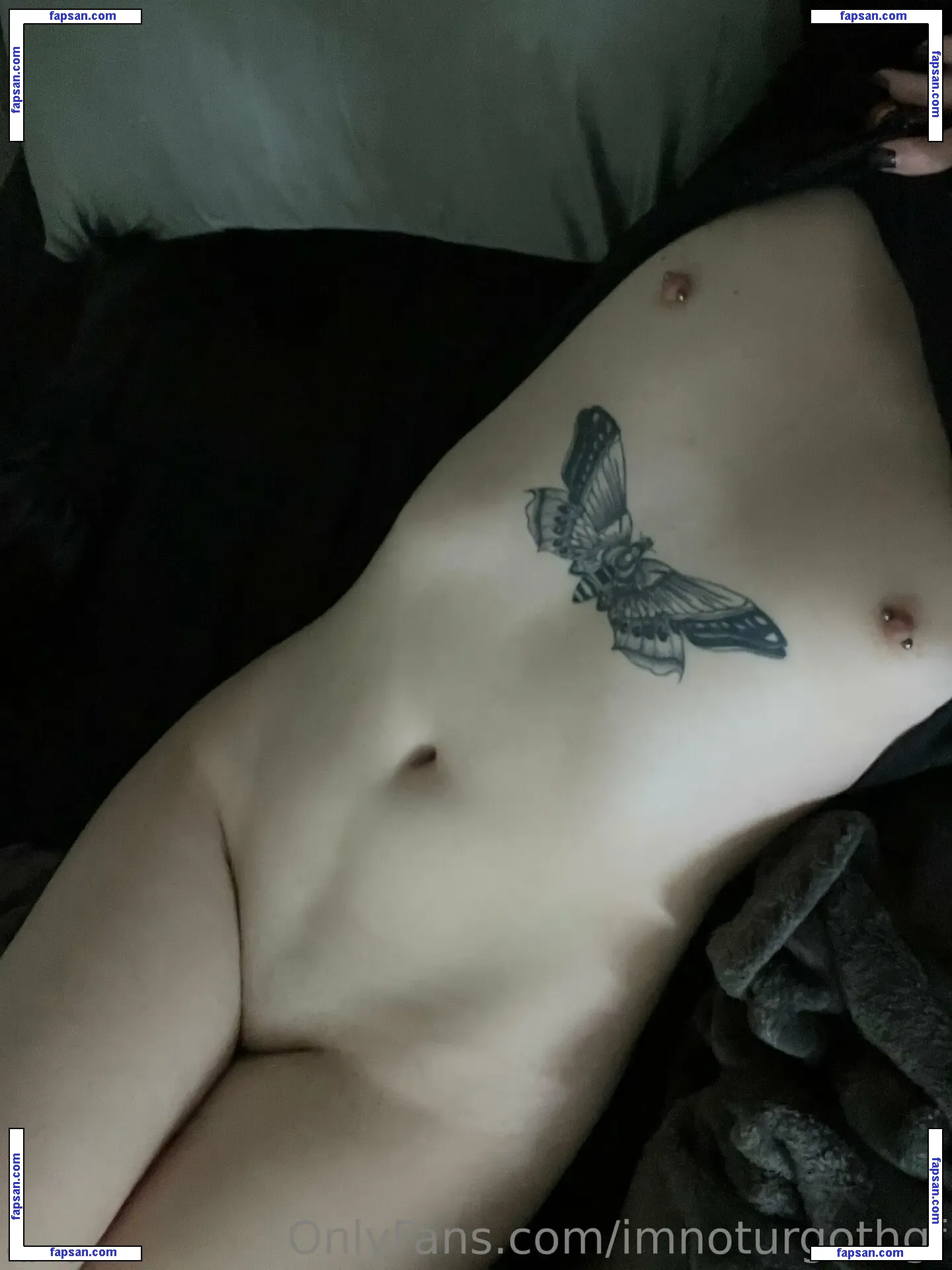 imnoturgothgf nude photo #0004 from OnlyFans