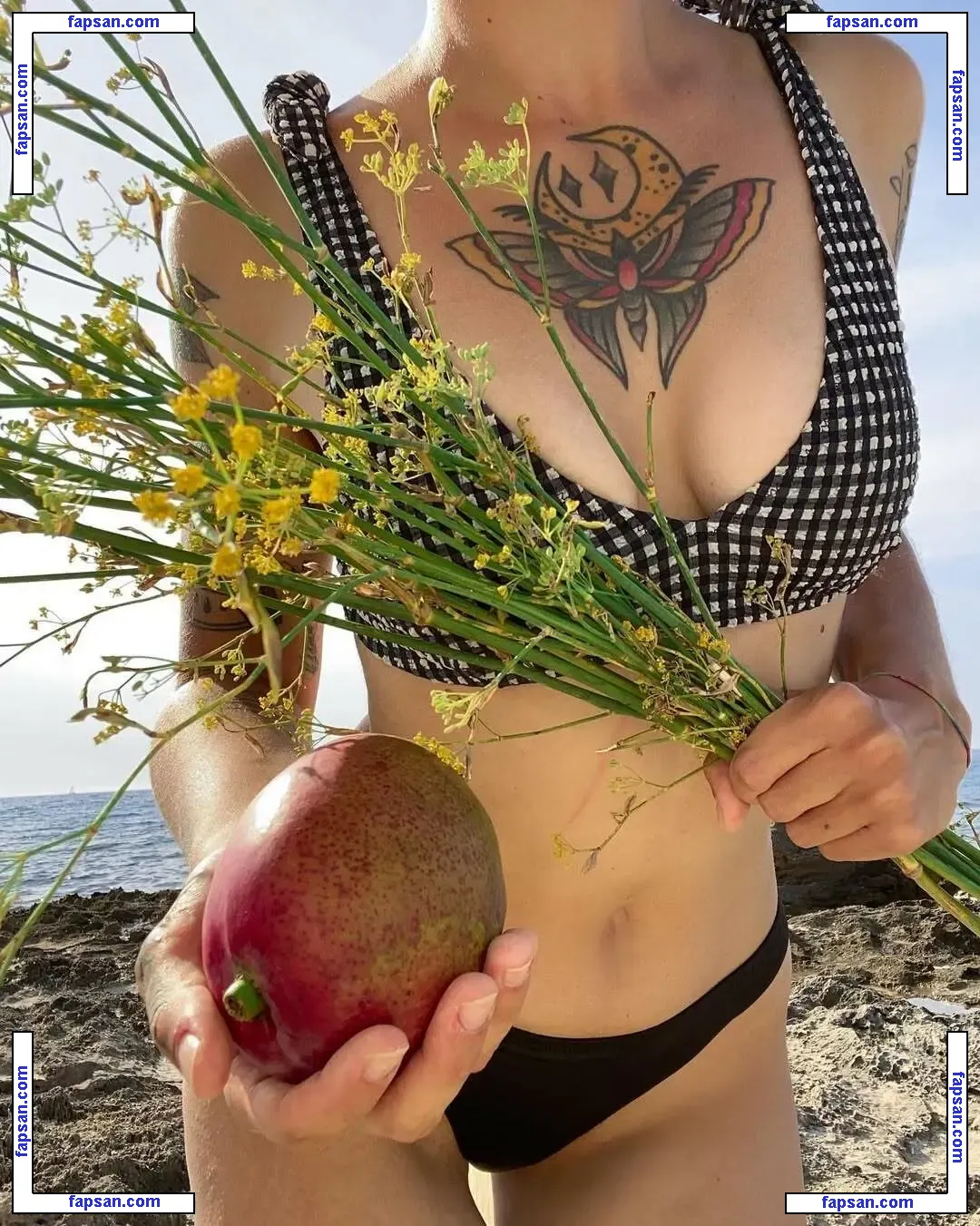 Imponderabile nude photo #0004 from OnlyFans