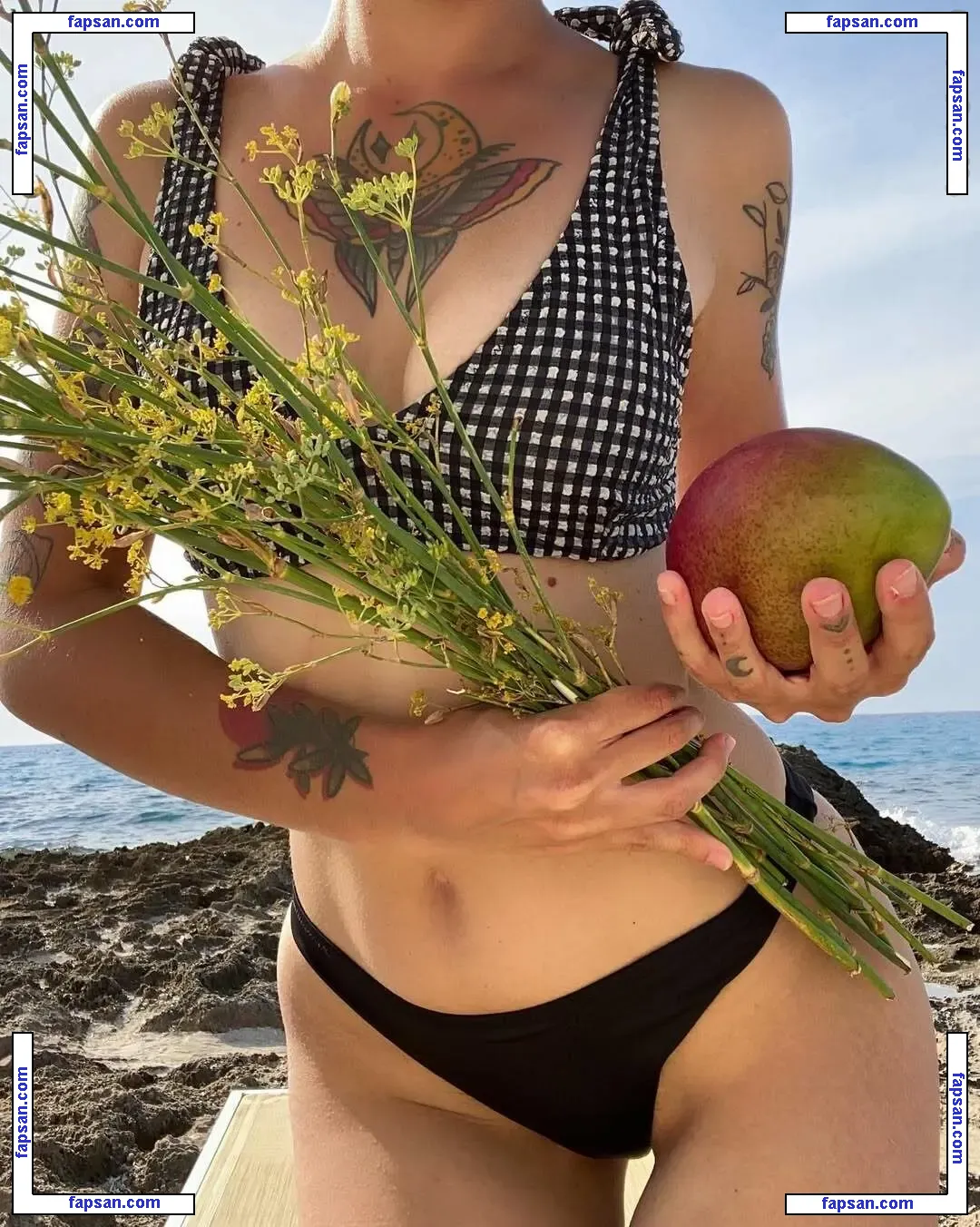 Imponderabile nude photo #0013 from OnlyFans