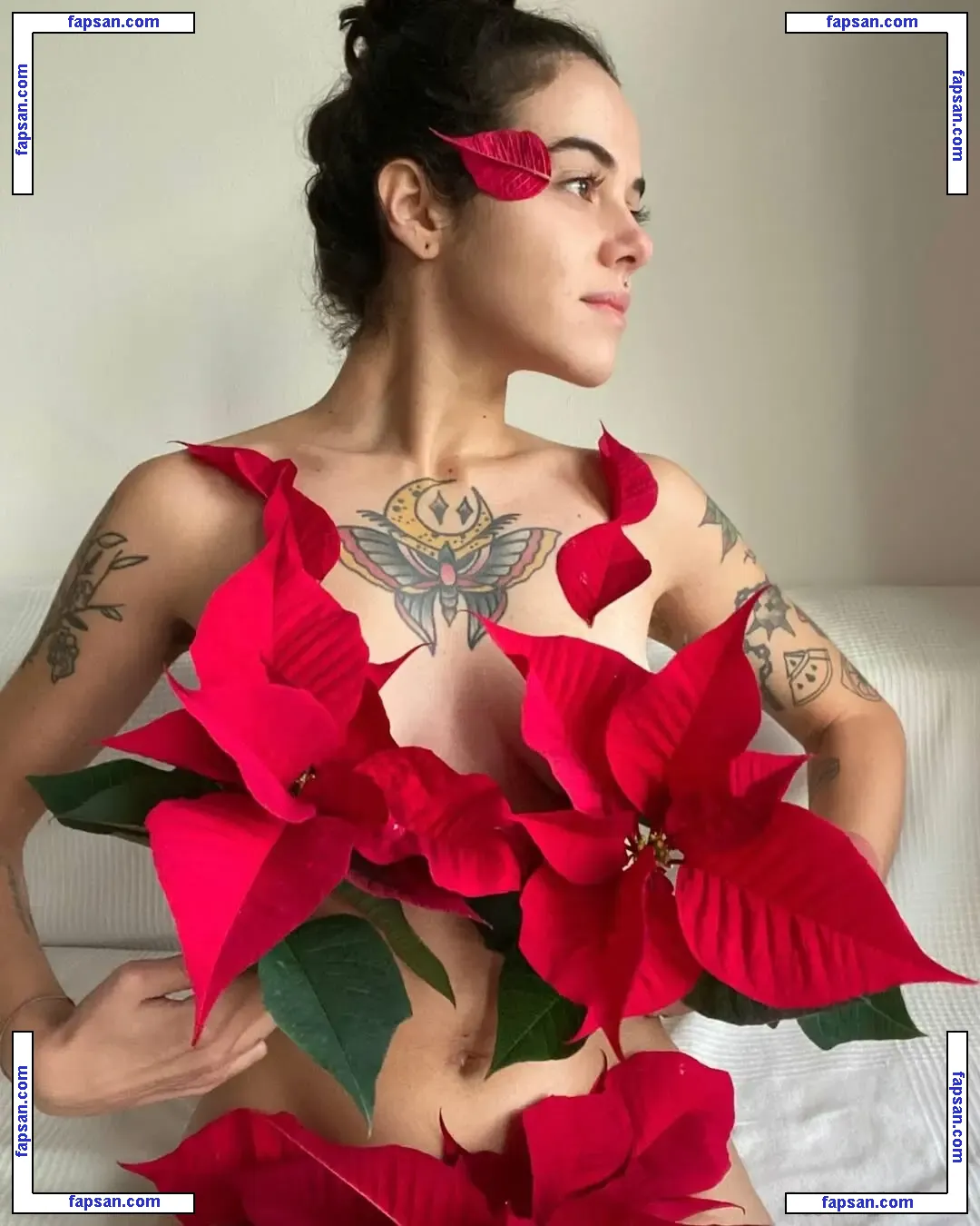 Imponderabile nude photo #0014 from OnlyFans