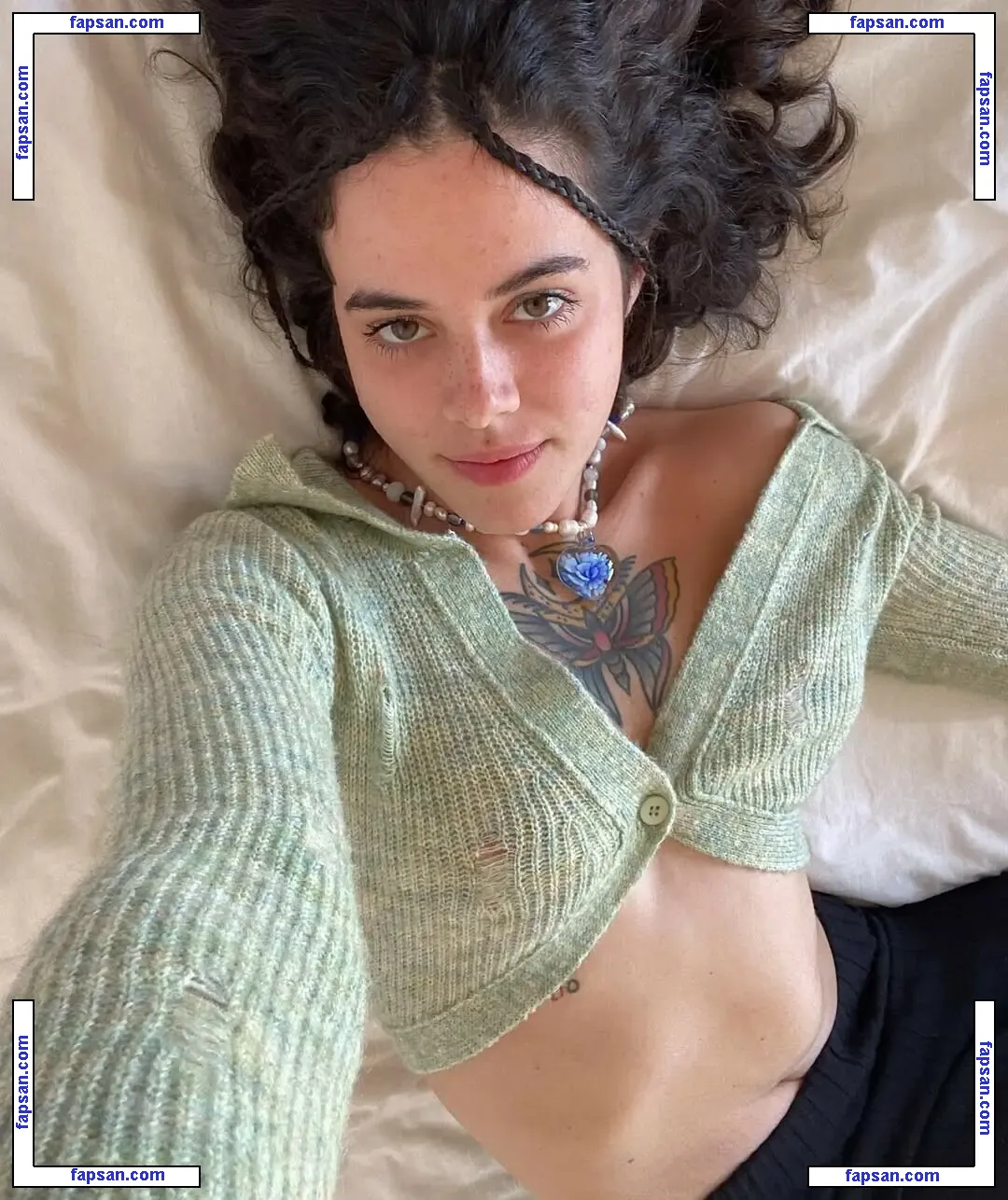 Imponderabile nude photo #0017 from OnlyFans