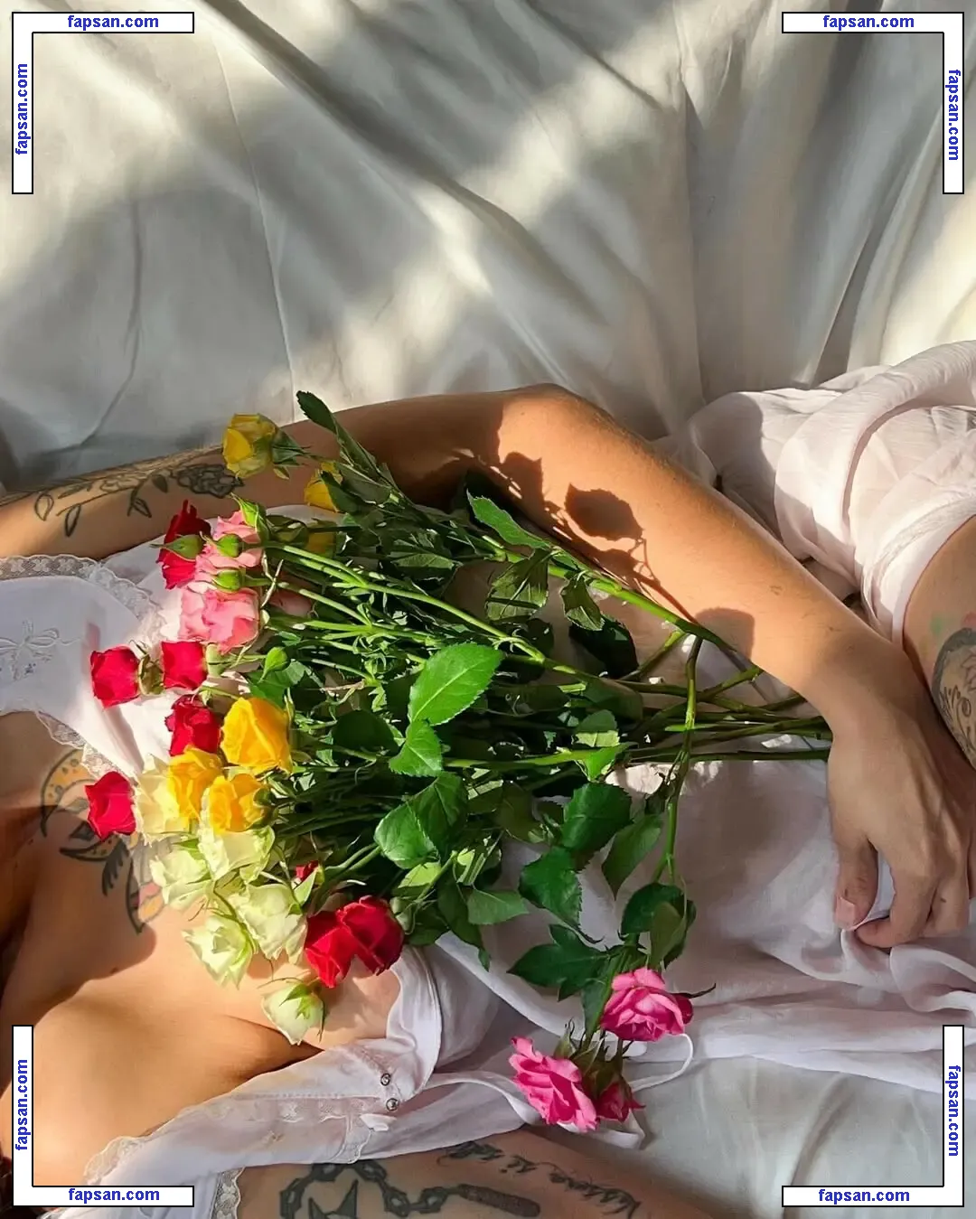 Imponderabile nude photo #0047 from OnlyFans