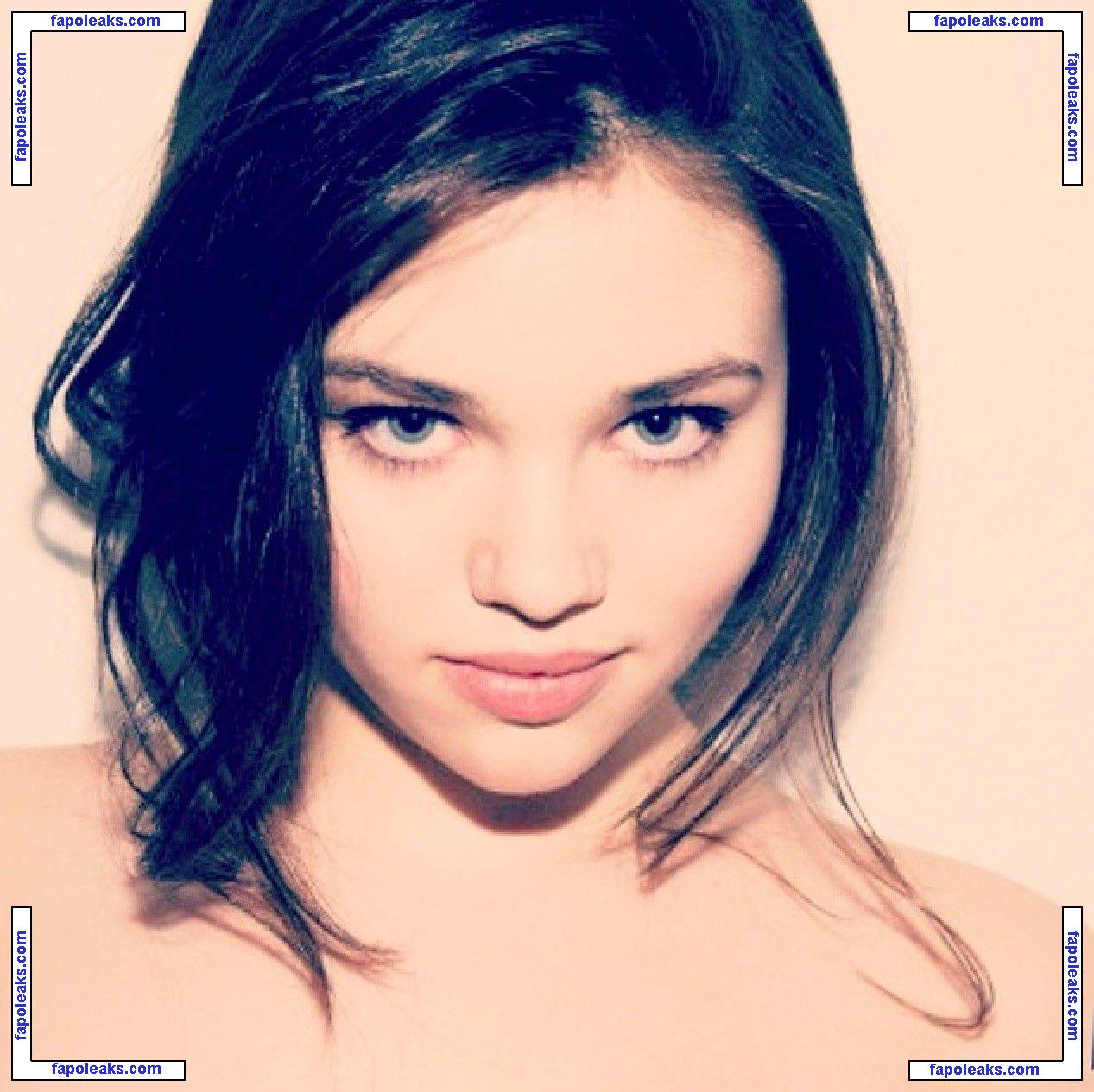 India Eisley / indiaeisley голая фото #0017 с Онлифанс