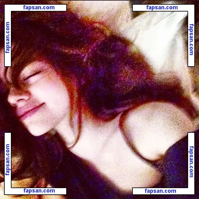India Eisley nude photo #0037 from OnlyFans