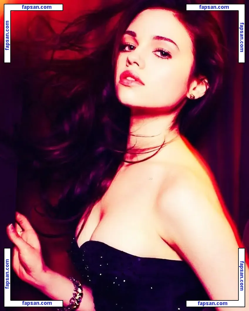 India Eisley nude photo #0039 from OnlyFans