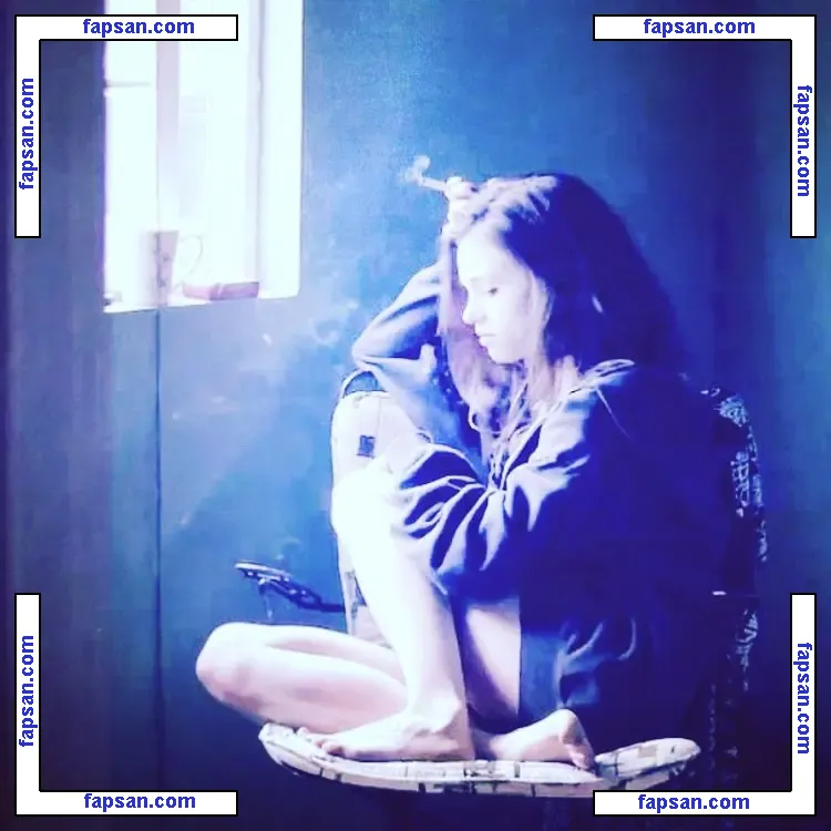 India Eisley nude photo #0052 from OnlyFans