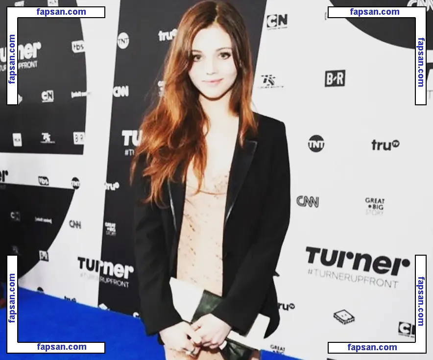 India Eisley nude photo #0053 from OnlyFans