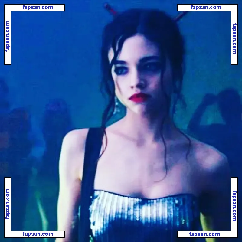 India Eisley nude photo #0055 from OnlyFans