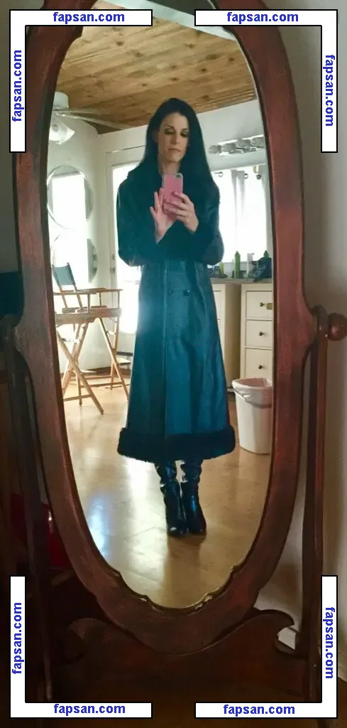 India Summer голая фото #0256 с Онлифанс