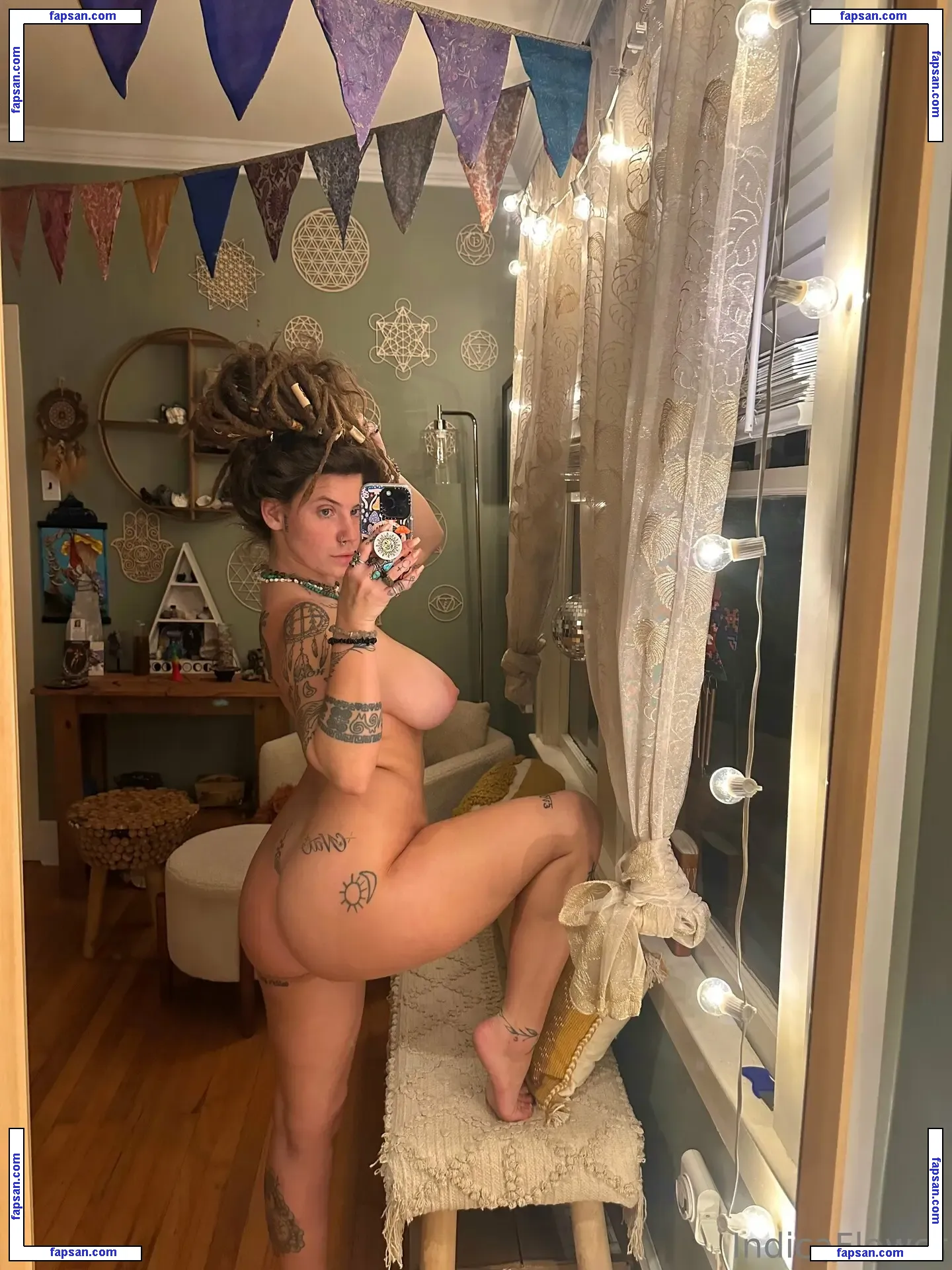 Indica Flower голая фото #0360 с Онлифанс