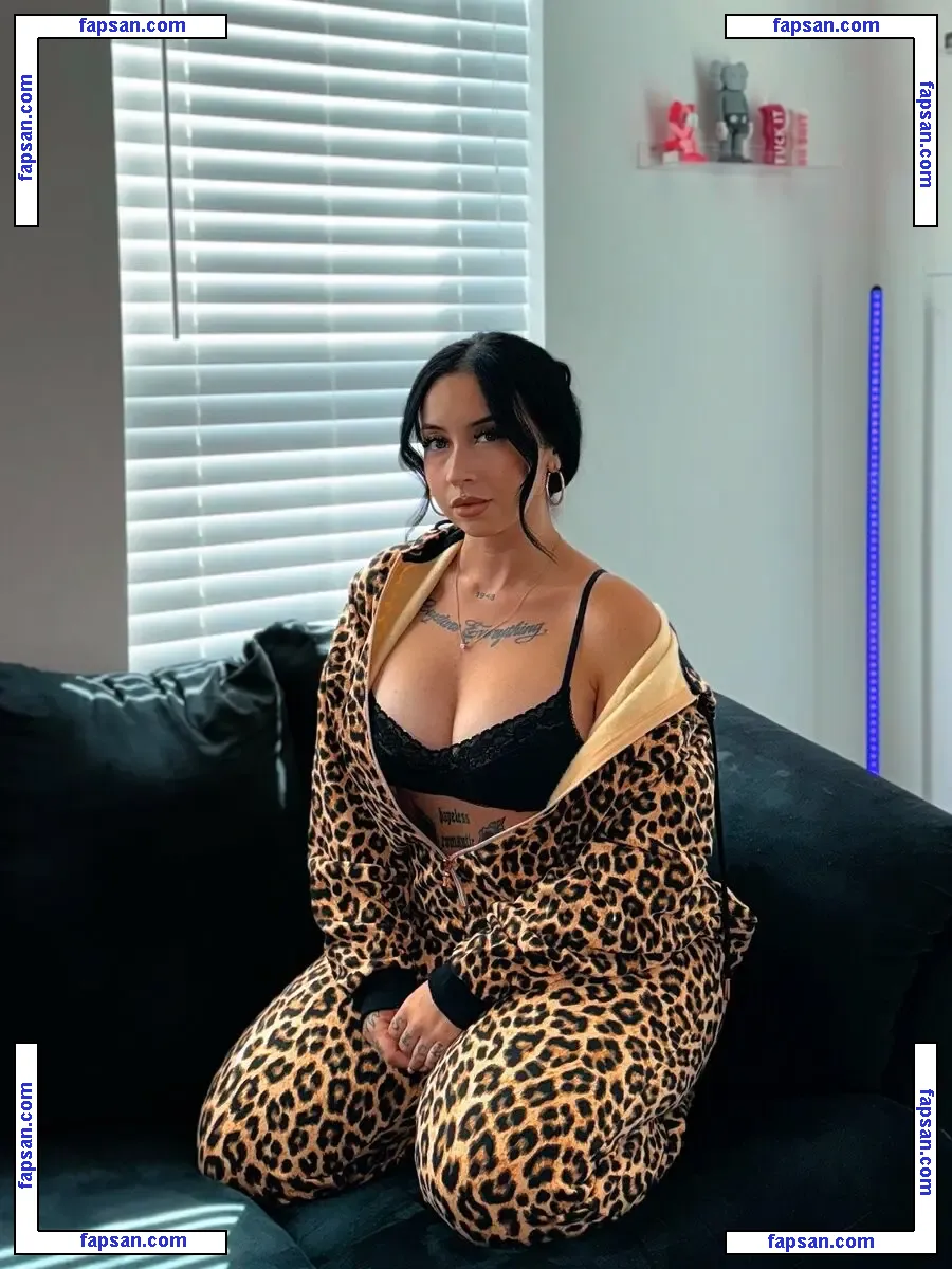 Indicashorty nude photo #0003 from OnlyFans