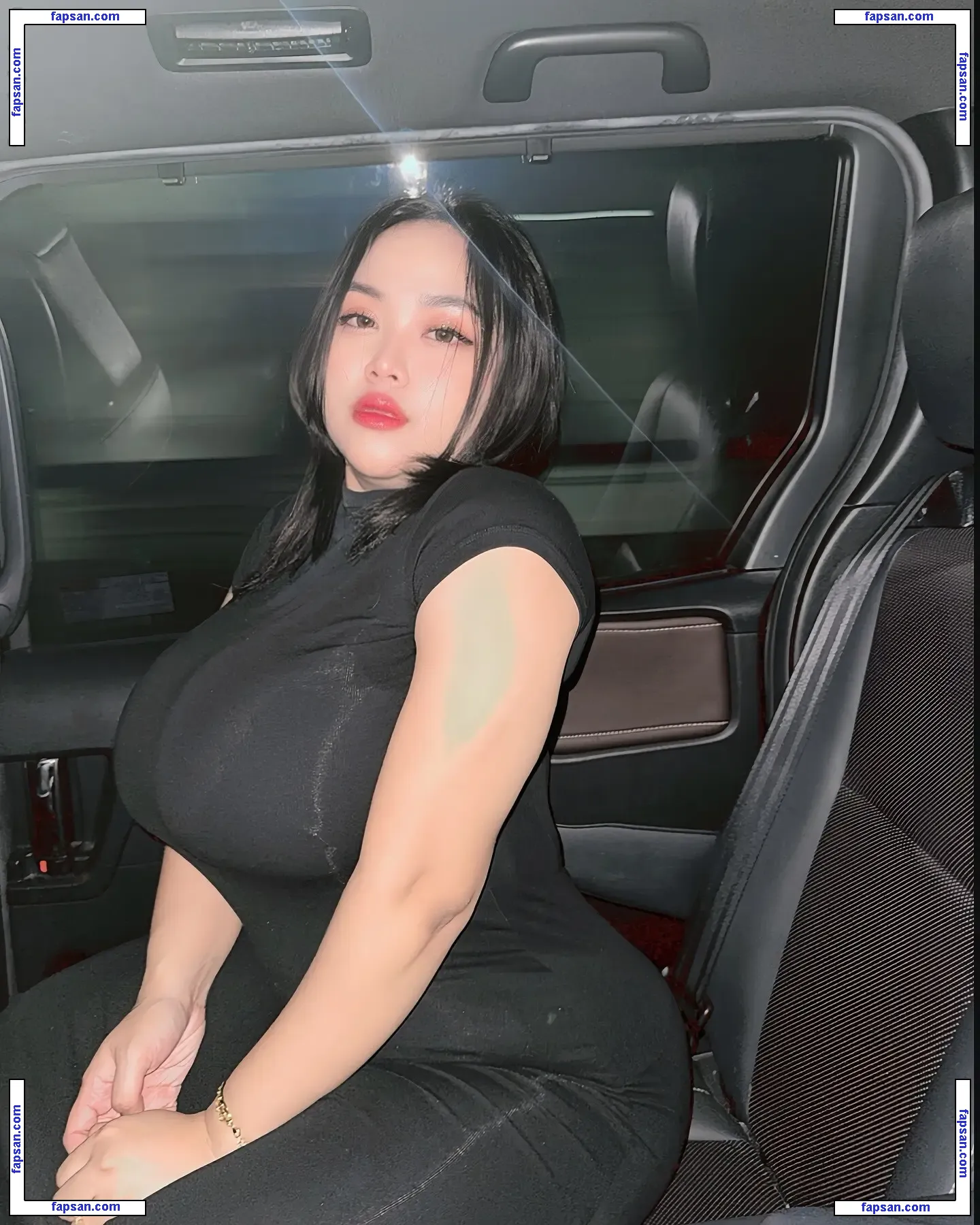 Indonesian Girls nude photo #0048 from OnlyFans