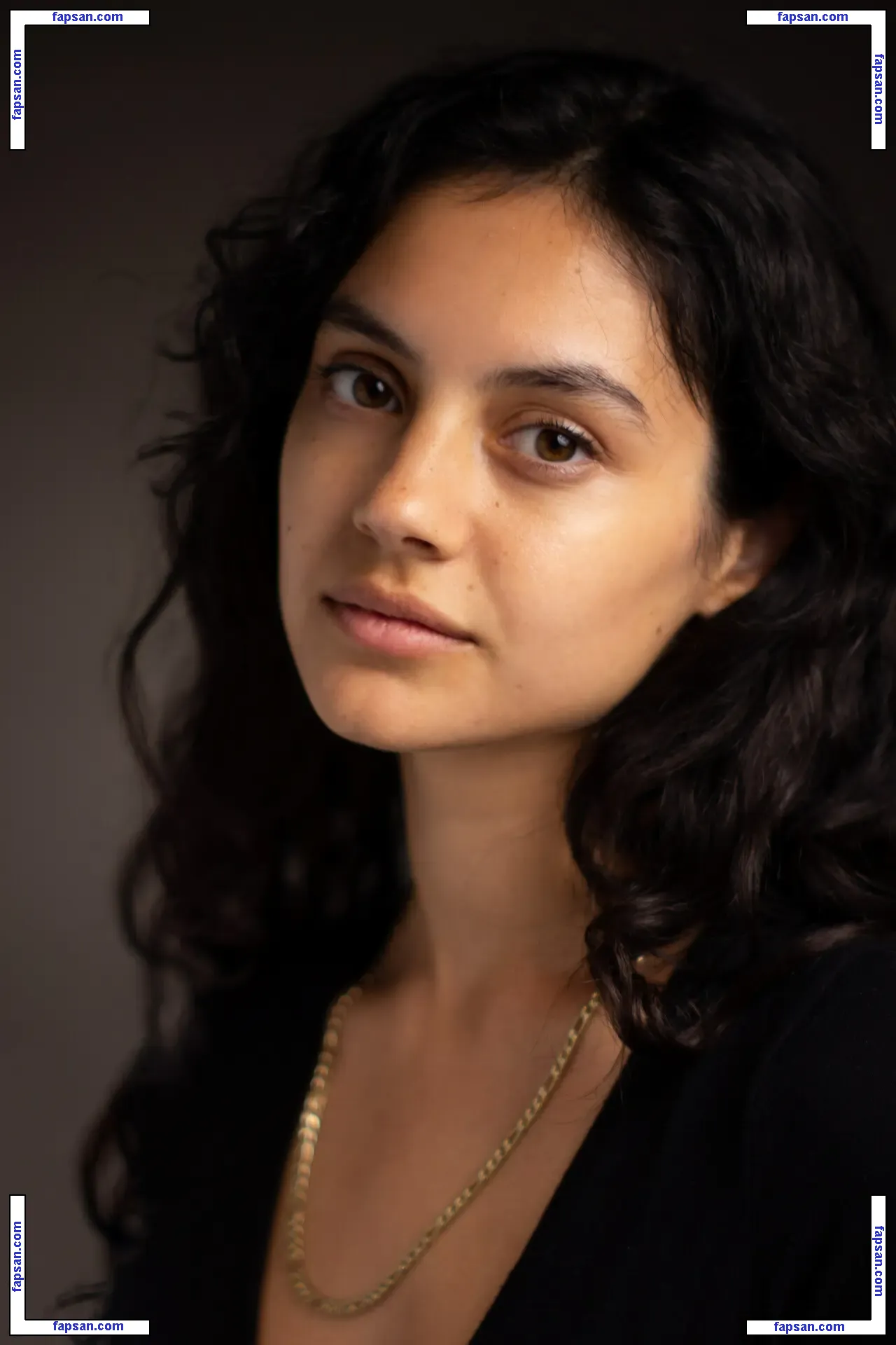 Indy Lewis голая фото #0015 с Онлифанс