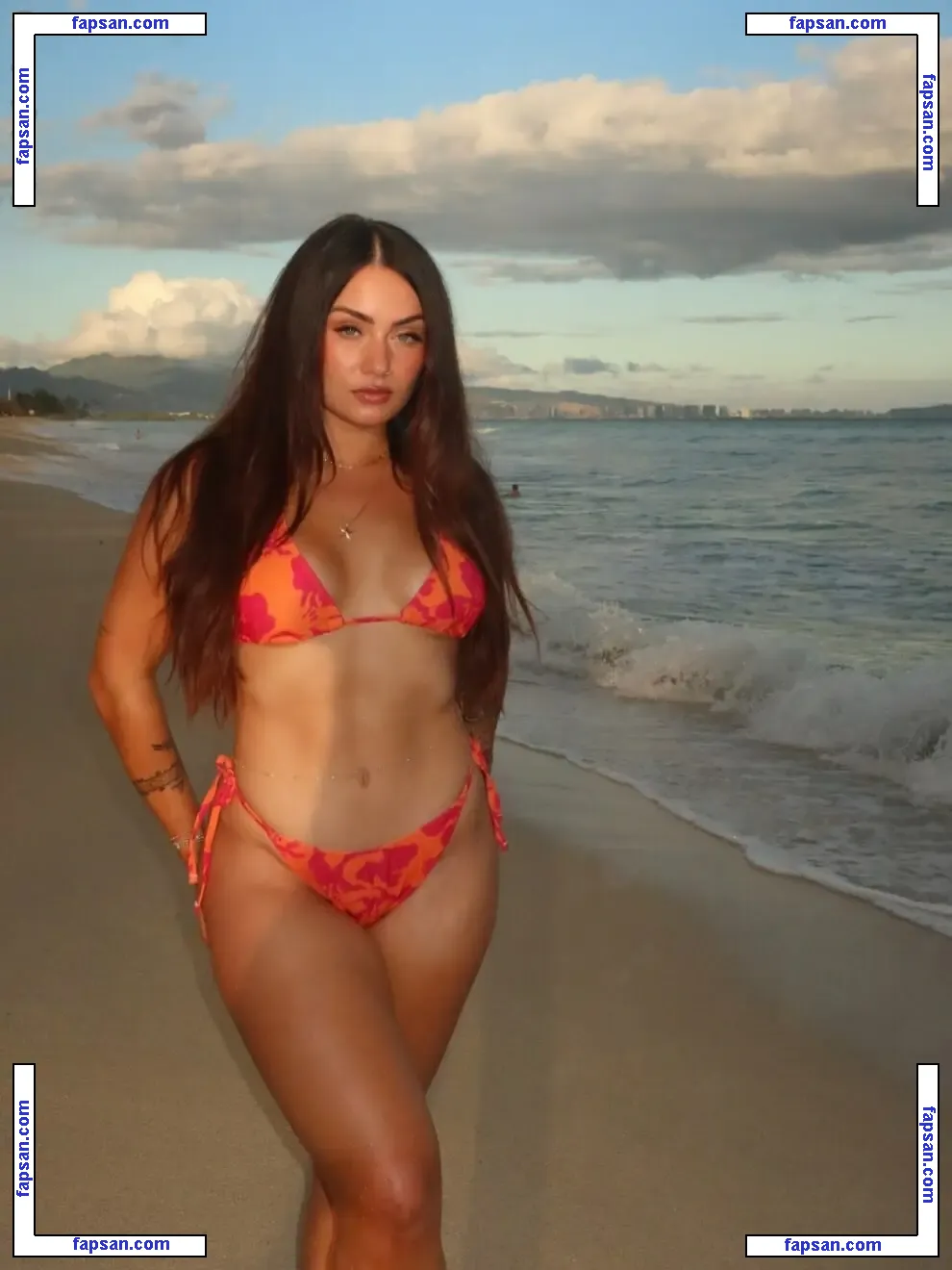 Indya Agos голая фото #0001 с Онлифанс