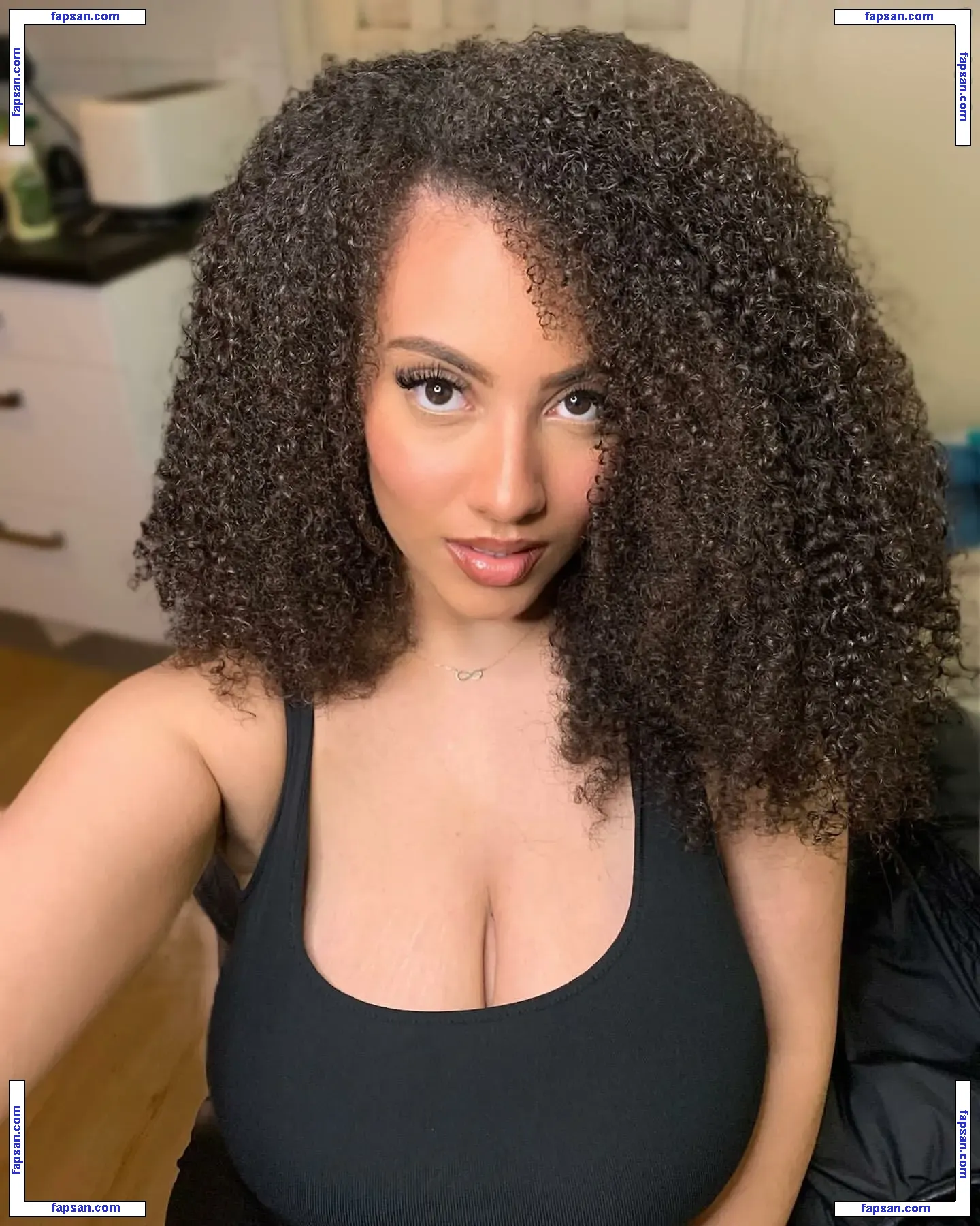 Ines Curly nude photo #0030 from OnlyFans