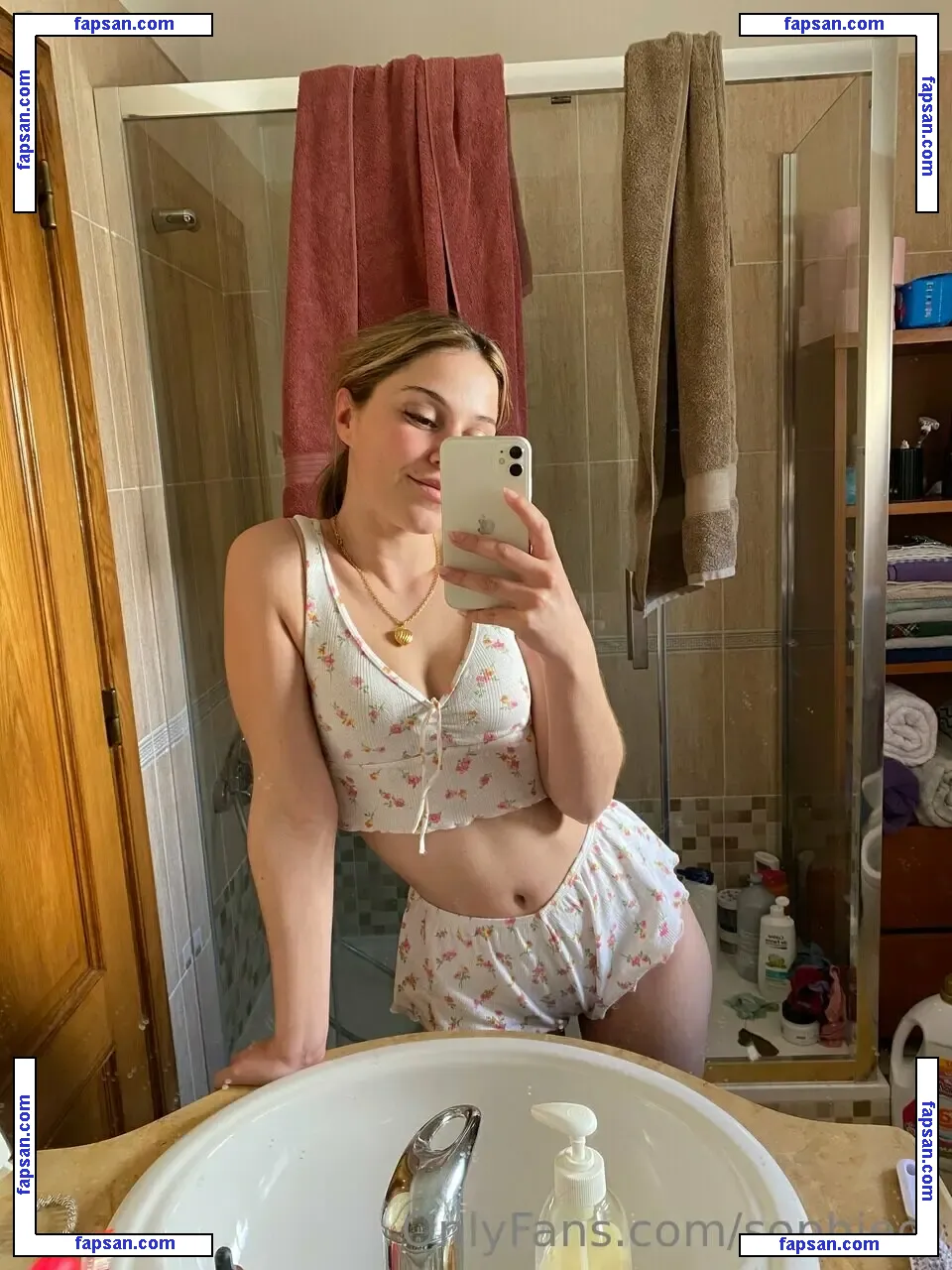 Inês Queimado nude photo #0003 from OnlyFans