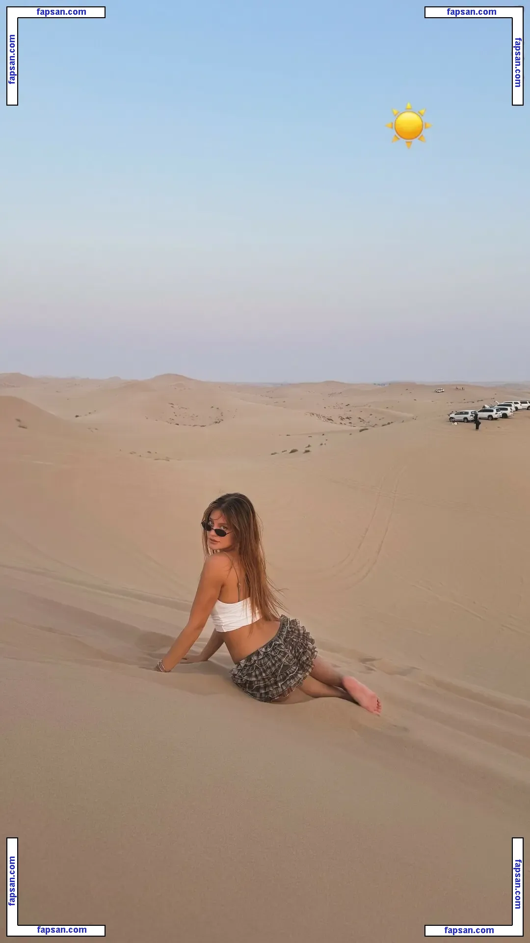 influesii753 голая фото #0011 с Онлифанс