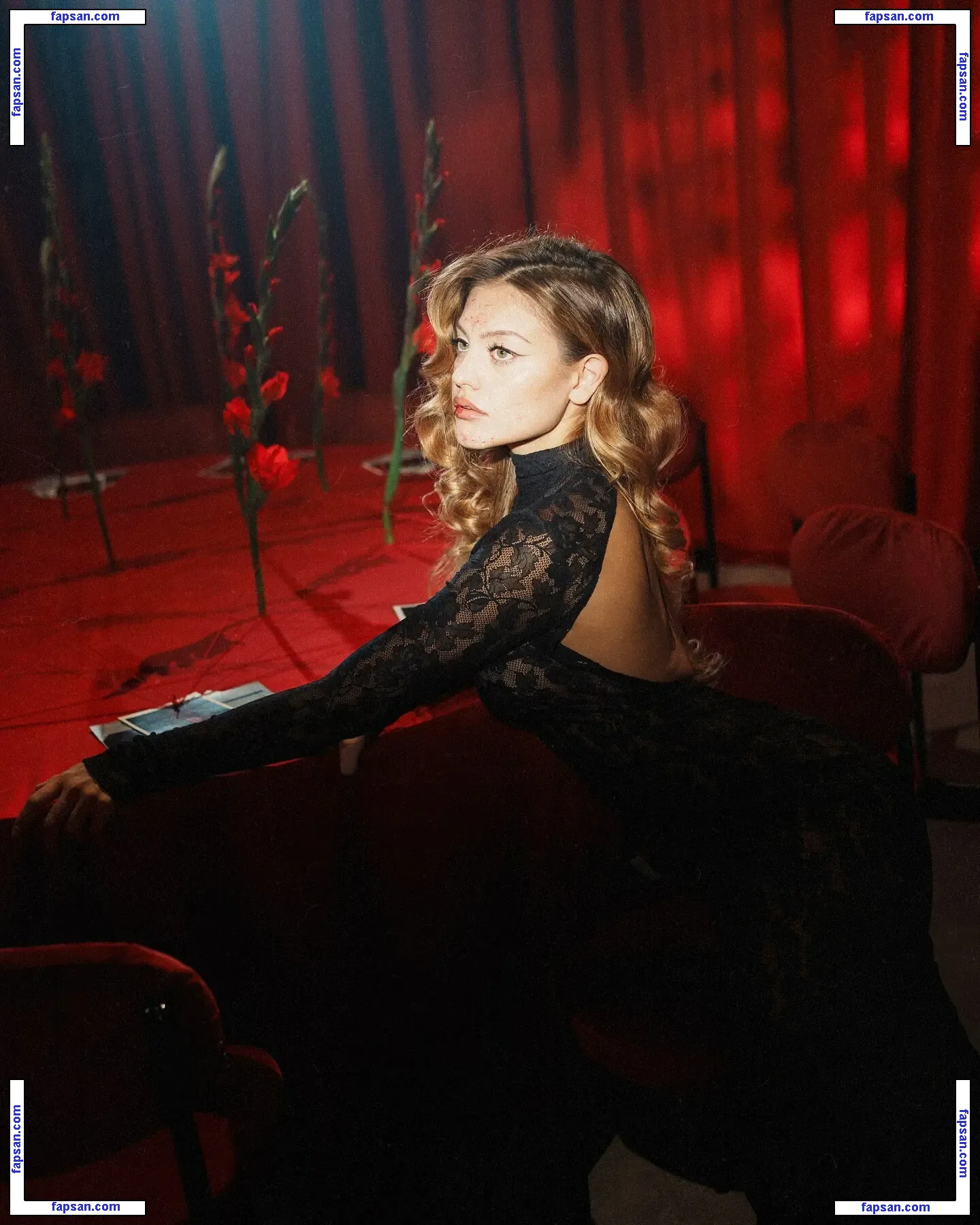 influesii753 голая фото #0015 с Онлифанс