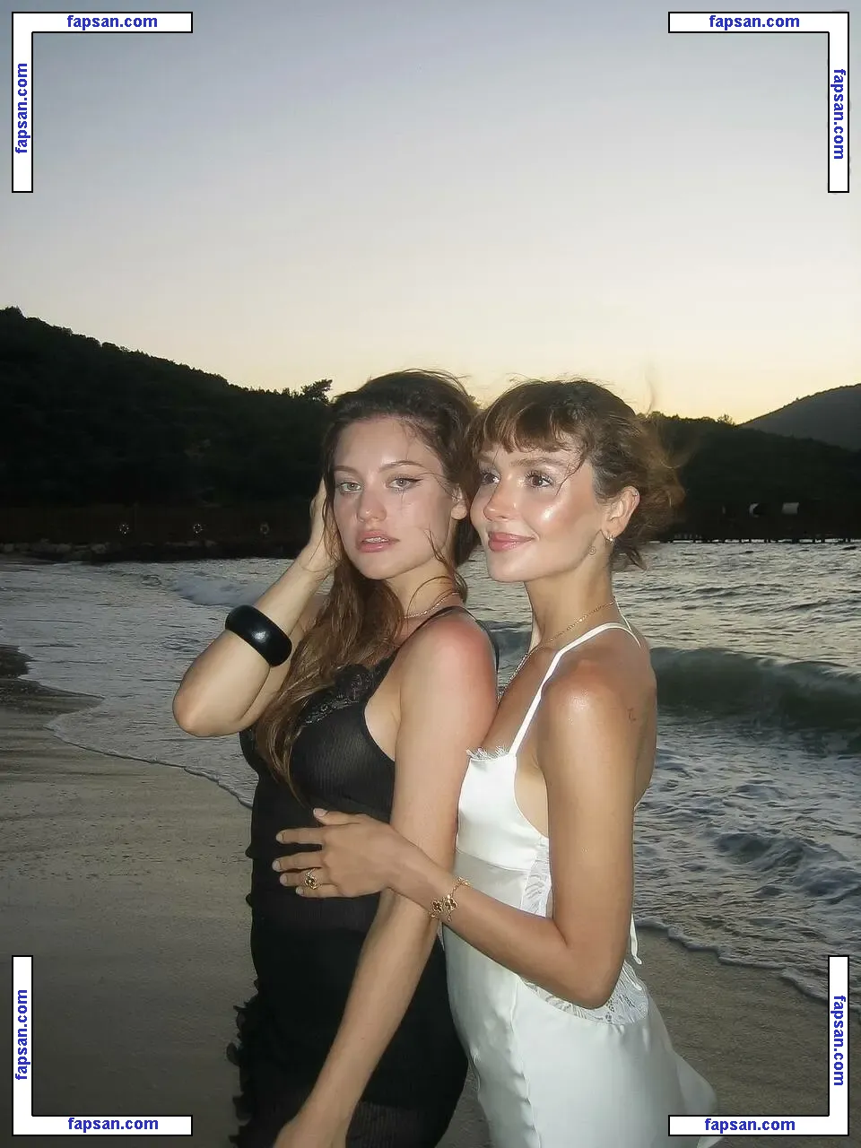 influesii753 голая фото #0025 с Онлифанс