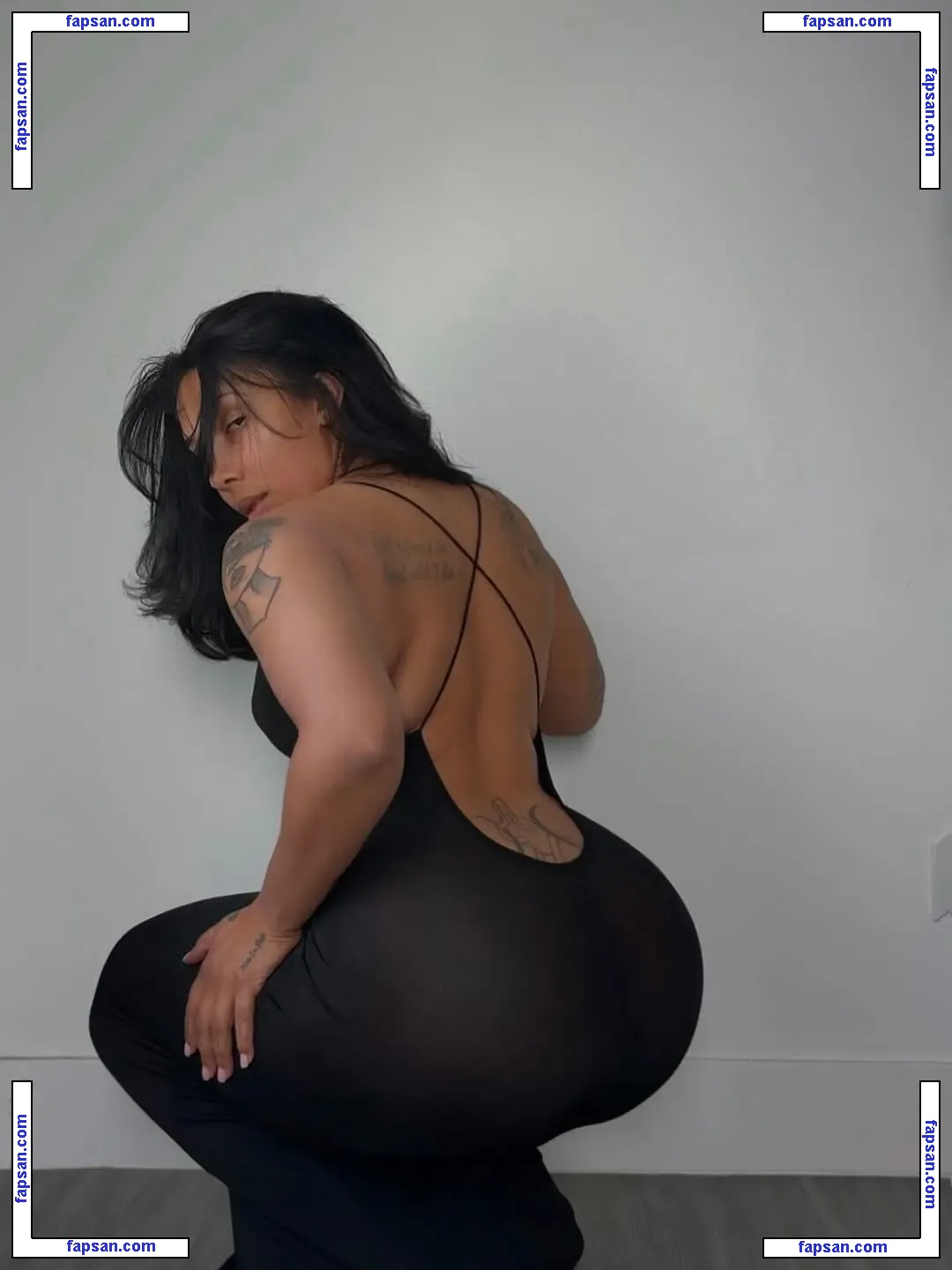 inherbedroomm голая фото #0014 с Онлифанс