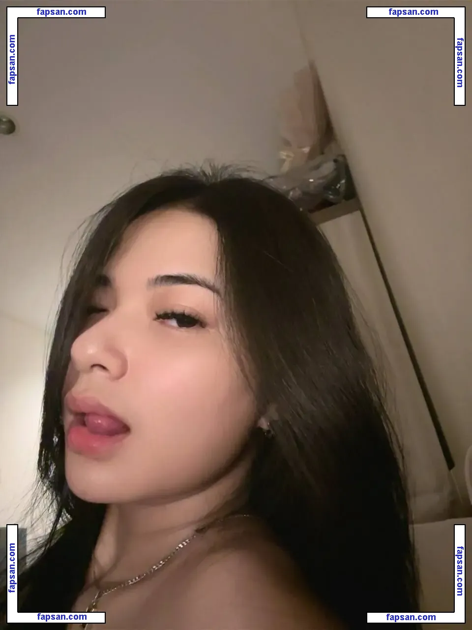 Inimalca голая фото #0030 с Онлифанс