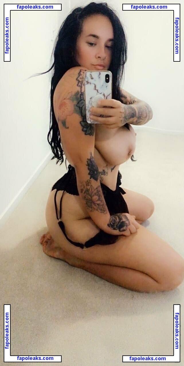 inkedbrunette_ nude photo #0025 from OnlyFans