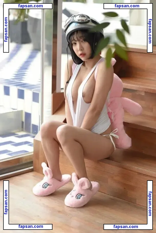 Inkyung nude photo #0330 from OnlyFans