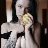 Innervus голая #0095