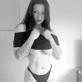 Innervus голая #0934