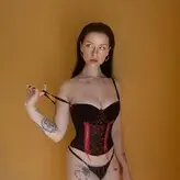 Innervus голая #1130