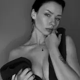 Innervus голая #1216
