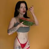 Innervus голая #1364