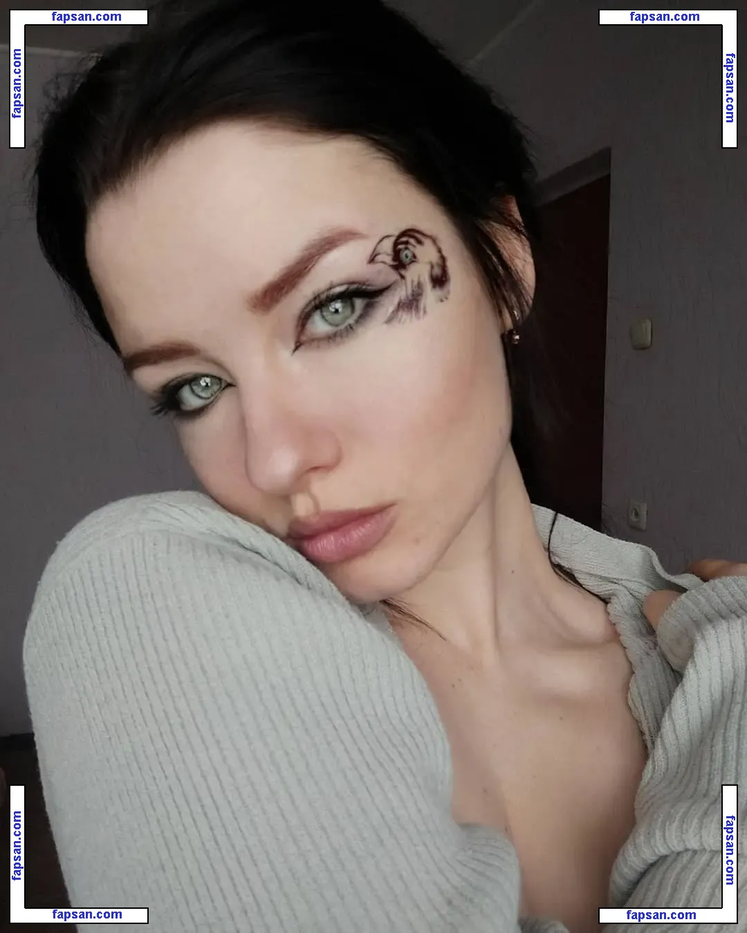 Innervus голая фото #2011 с Онлифанс