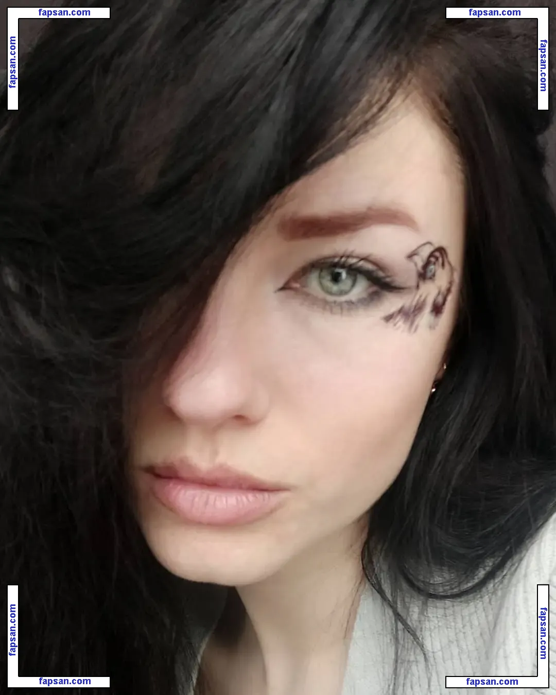 Innervus голая фото #2030 с Онлифанс