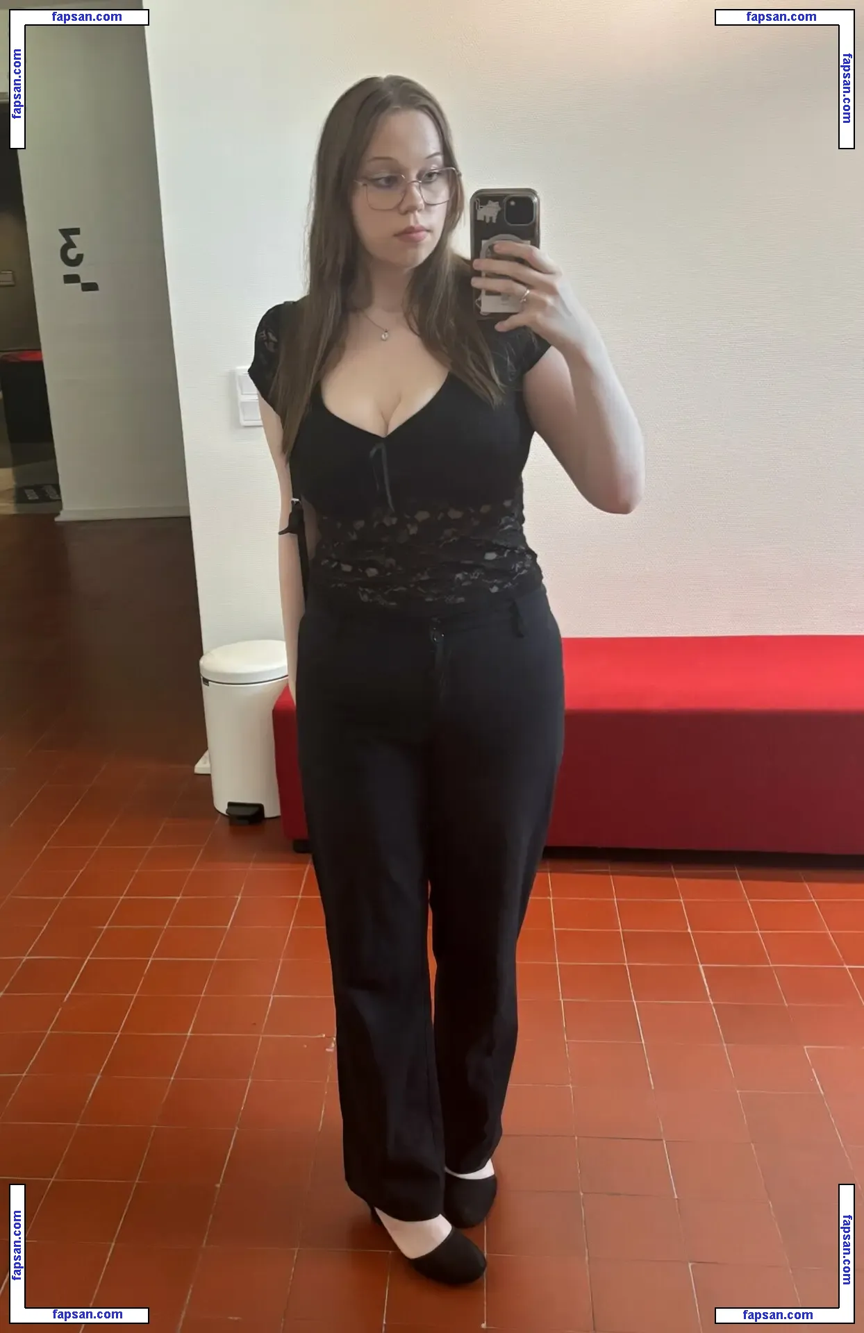 Inniehoney nude photo #0004 from OnlyFans