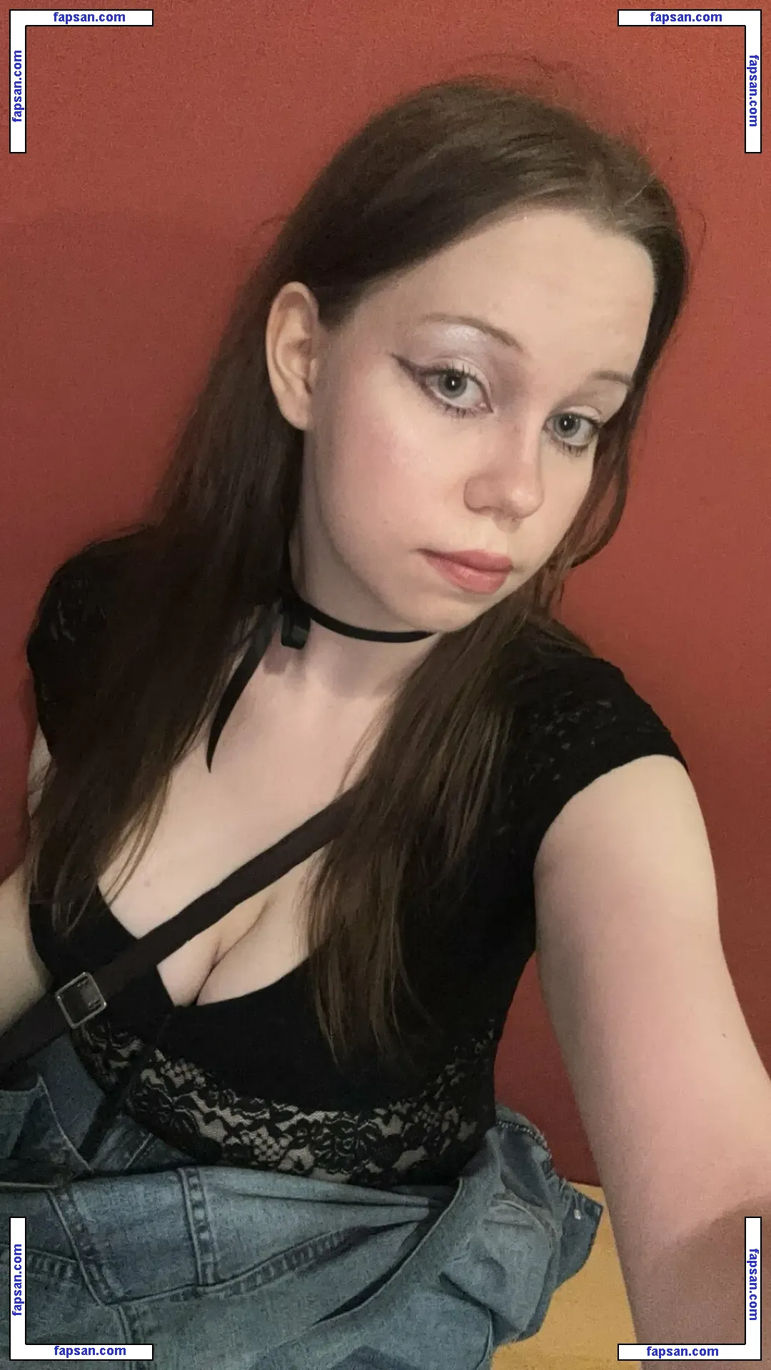Inniehoney nude photo #0011 from OnlyFans