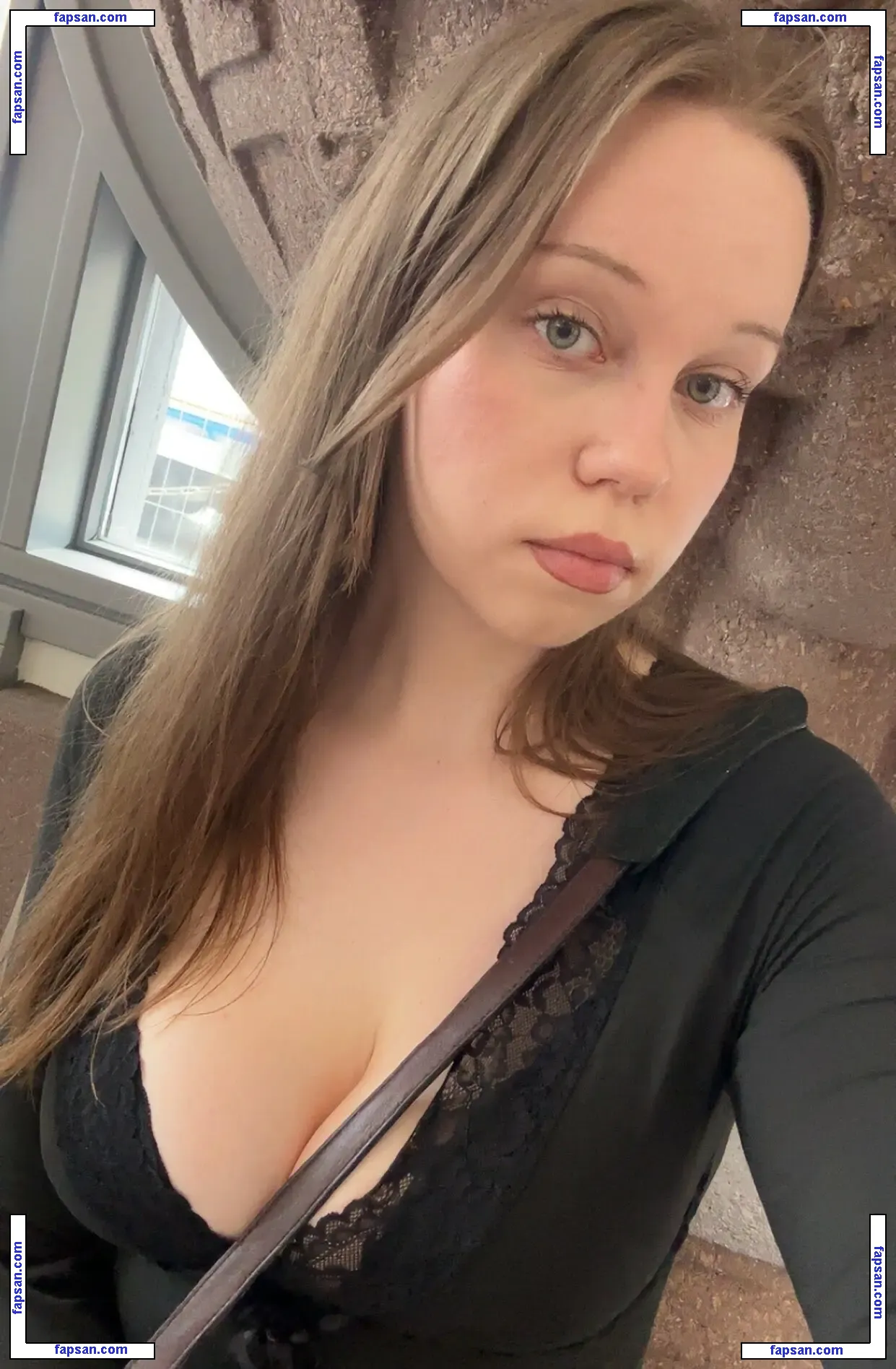 Inniehoney nude photo #0017 from OnlyFans