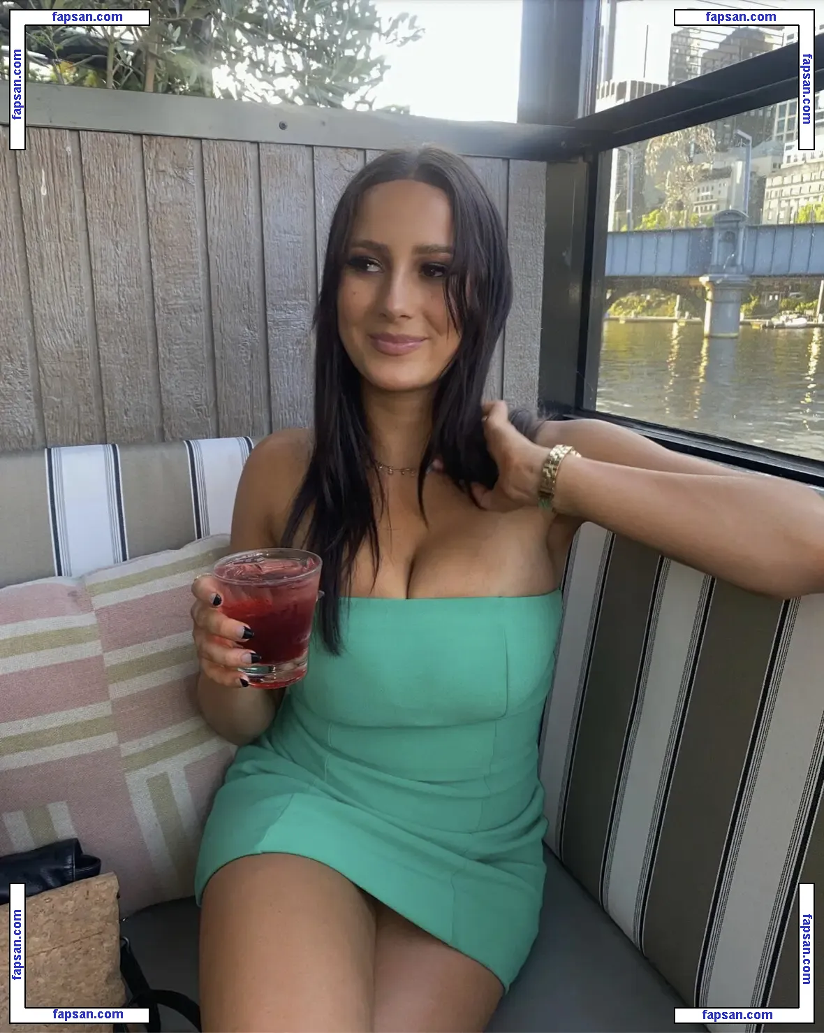 Innika Hodgson nude photo #0001 from OnlyFans